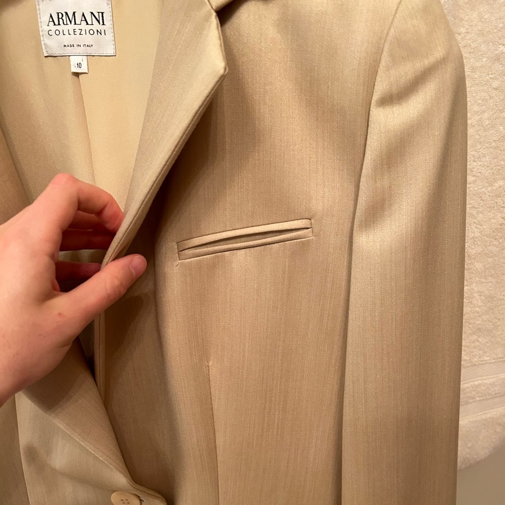 Armani Champage Skirt Suit Size 10 Jacket Size 6 Skirt - Picture 3 of 6